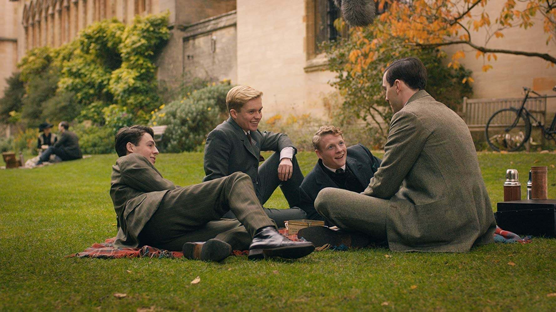 REVIEW: Tolkien (2019)