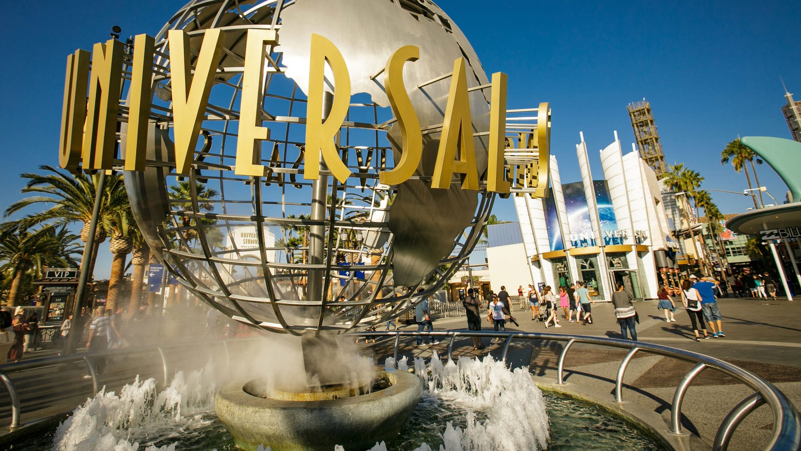 Sea World San Diego and Universal Hollywood Open to Out of State Visitors