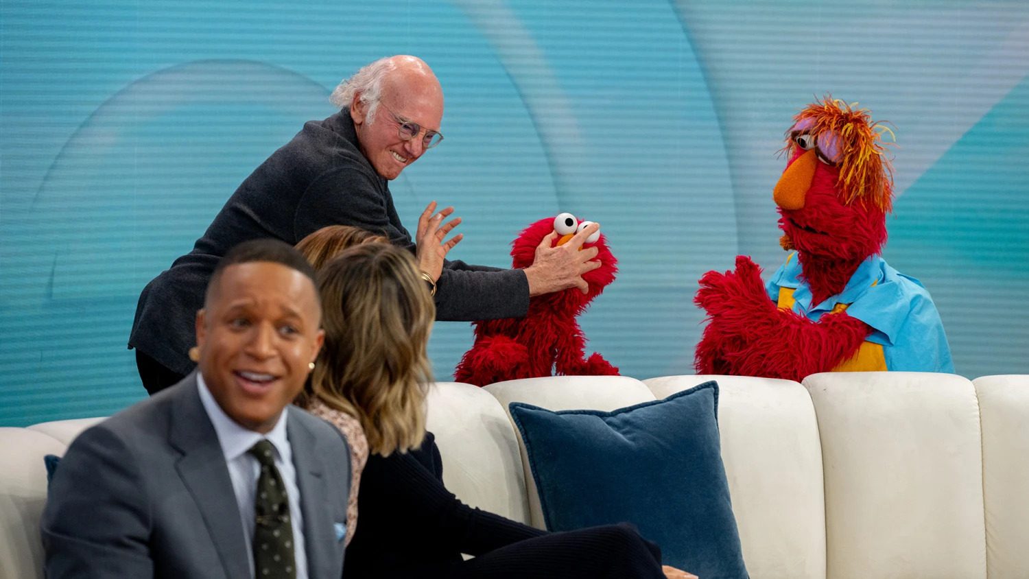 Wil Wheaton has a Meltdown Over Larry David Choking Elmo